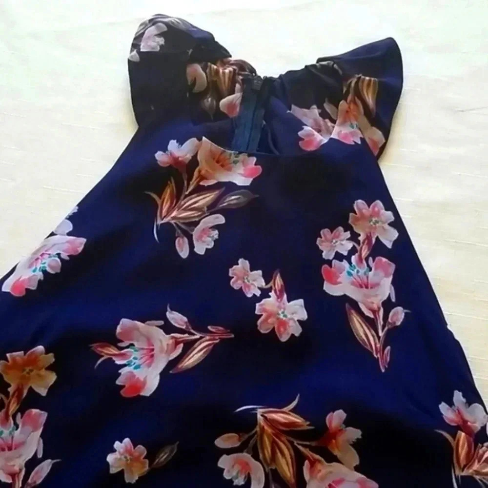 Sugar + Lips Floral razorback Dress - Picture 1 of 6